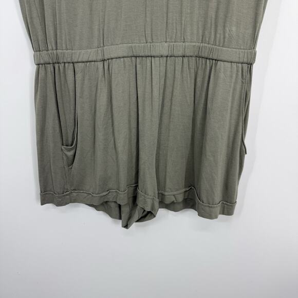 Lascana Venus Romper Short Sleeve V Neck Shorts Women size 8 Green - Picture 4 of 12